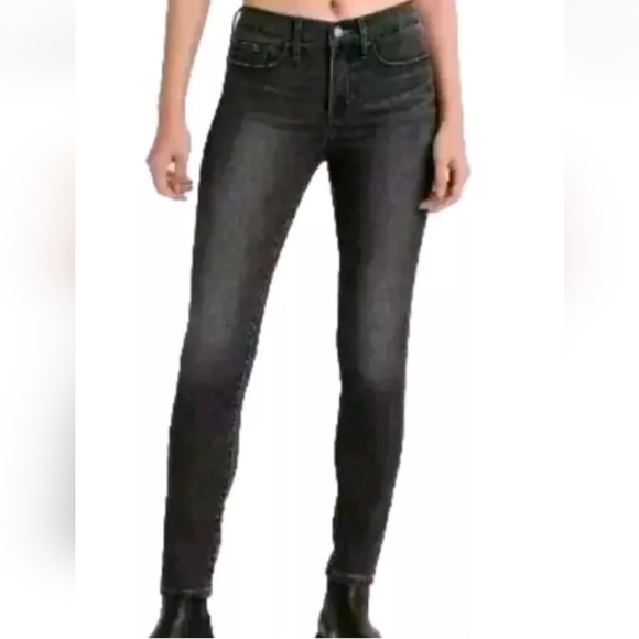 Levi's 311 Jeans Woman 16 /36 Shaping Skinny Slimming Black Stretch Denim New - Picture 1 of 11